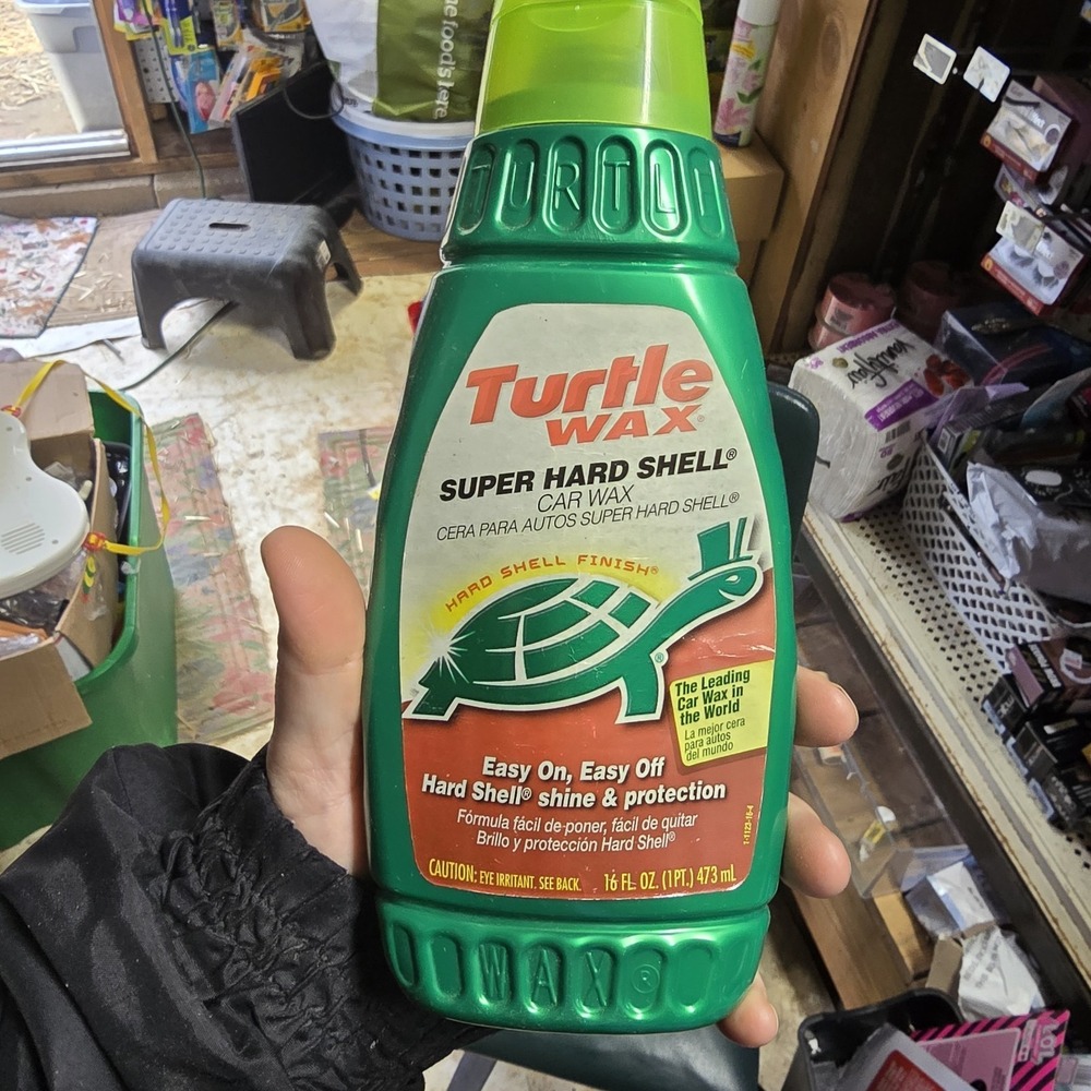 TURTLE WAX Vintage Super Hard Shell Near Full Bottle 16 Oz . Car Wax Turtlewax